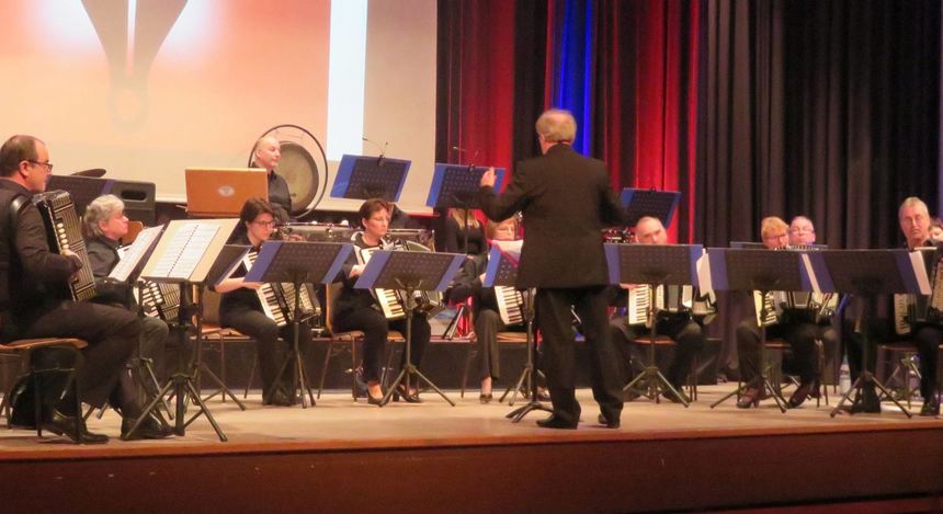 Wusste zu begeistern: Das Akkordeon-Orchester des Harmonika-Clubs Rheingold bei seinem Konzert
